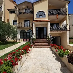 Ante Apartment