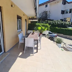  Apartament House Marcone - Pool