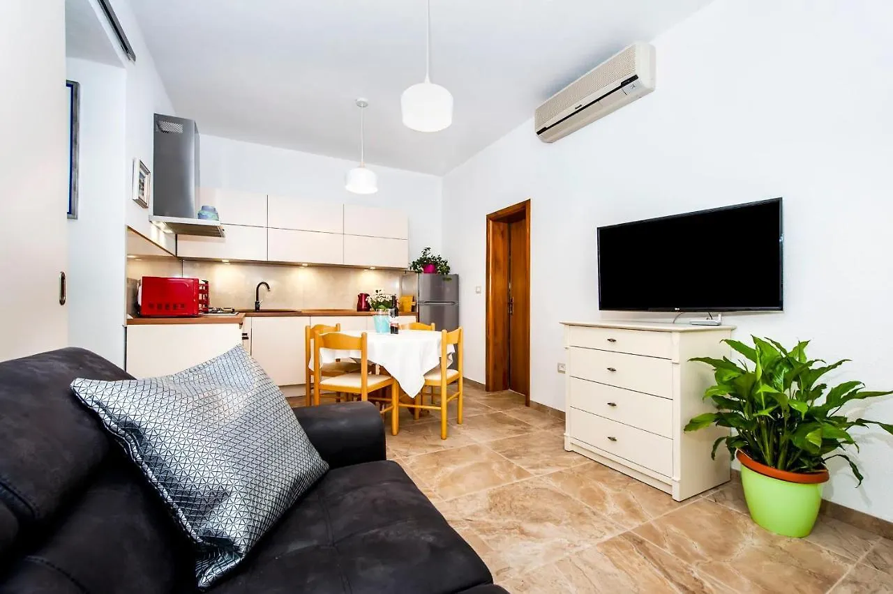 Apartments Karmen Rovinj 0*,  Croatia