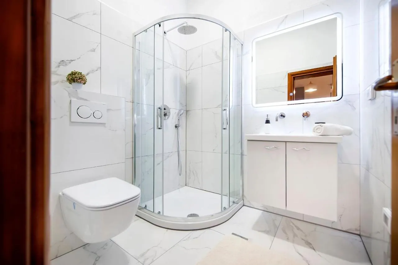 Apartments Karmen Rovinj 0*,